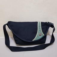 Crumpler sling bag second ori 193