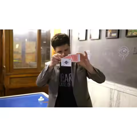 Hover Card Plus By Dan Harlan and Nicholas Magic Tricks Lawrence Magia Games Magie Illusions