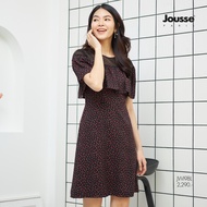 Jousse Dress ชุดเดรสสีดำพิมพ์ลายดอกYarrow สีแดงจิ๋ว ช่วยเพิ่มความสดใสให้ได้ในทุกวัน JWI9BL