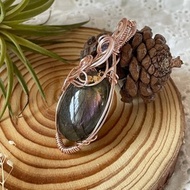 珍飾 － 紫光拉長石金屬繞線吊墜