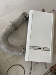 簡栢 煤氣恆溫熱水爐 RS11TM