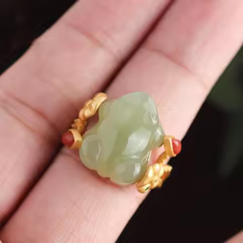 Designer original new natural Hetian jade frog gilt lotus leaf opening adjustable ring personality t