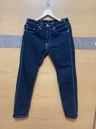 Levis Red 502