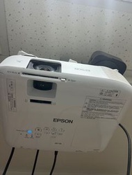Epson 投影機連100吋屏幕