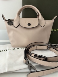 Longchamp Le Pliage Xtra XS 2024粉色系列小牛皮小包