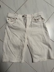 Zara 白色牛仔短褲