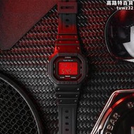 【好康】小方塊太陽能電波限量血鶴紅方表手錶男gw-b5600ar-1pr