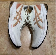 90% new asics GT-1000 12 white womens running walking shoes 白色女裝休閒跑步鞋慢跑鞋not nike adidas new balance 