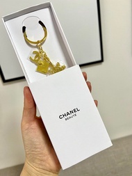 現貨- Chanel Beauty VIP gift Key chain 香奈兒美妝專櫃贈品雪花鑰匙扣