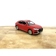 Mô hình xe Audi Q8 _ Tỷ lệ 1:24