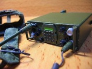 T4通信裝備 mini模型1/6軍綠長距型無線電話機一部(附背袋+天線+話筒) LT:9412
