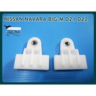 NISSAN NAVARA BIG-M D21 D22 -- GLASS RAIL CLIP "WHITE" SET PAIR // Mirror