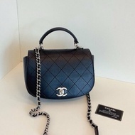 香奈兒/Chanel 黑銀牛皮菱格郵差馬鞍包 手提+皮穿鏈條