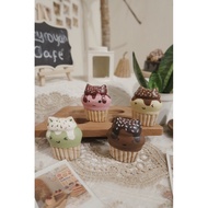 Wooden kitty cupcake toys