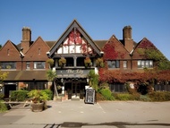 เอลี โฮเทล บาย กรีน คิง อินน์ส (Ely Hotel by Greene King Inns)