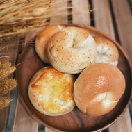 【ㄉㄧㄢˇㄉㄧㄢ】綜合口味貝果