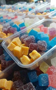 Rainbow Gummy Cubes 500ml tub