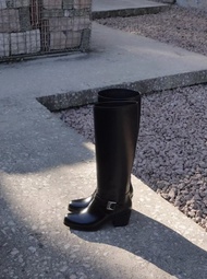 摩登粗跟 不過膝中古風長靴 手工製