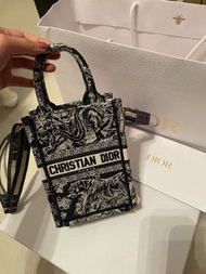 Mini Dior book tote 手機袋