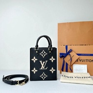 LV Petit Sac Plat黑米壓紋琴譜包