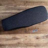 Cb SEATS - cb seats dekok batteries - anti-slip cb seats - cb seats sanded - front specs