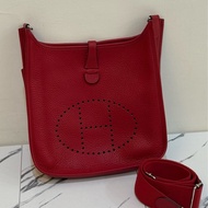Hermes Evelyne 29 紅