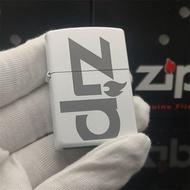 【美國經典火機品牌】Zippo「經典 大LOGO 夜光款」防風煤油純銀/黃銅套殼入門級打火機