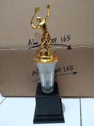 trophy piala badminton putra