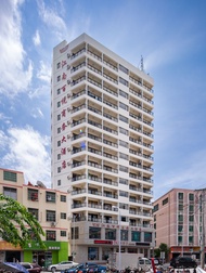 Jiangnan Baoyue Business Hotel (Sea Travel Duty Free Eternal Love Store)