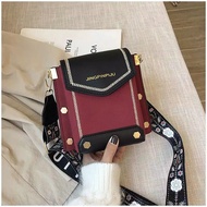 Women's shoulder bag 01