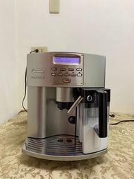 （ 幸福咖啡機）Delonghi magnifica ESAM3500 迪朗奇全自動咖啡機 咖啡機 義式咖啡機 有奶罐 一鍵式 拿鐵與卡布奇諾 全自動義式咖啡機