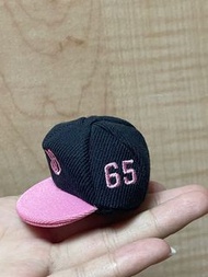 中信兄弟 Brothers 65號 粉紅球帽造型 鑰匙圈 扭蛋