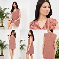 NO-SLEEVED DRESS D79 MOTIFWanita
