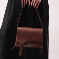 ISOOS STUDIOS - ALLEGRA SHOULDER BAG IN BROWN