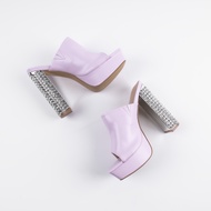 MellowCo รองเท้าส้นสูงเปิดส้น หนัง PU สูง 5.5 นิ้ว รุ่น Call Me Camellia 11-3219