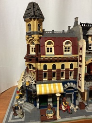 LEGO 10182 : Cafe Corner (Modular Buildings)