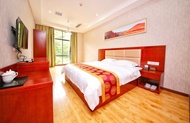 Yichang Yading Holiday Hotel