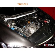 ULTRA RACING 2 Point Front Strut Bar:HONDA CIVIC FD '05/06'/FD2 '07/SI COUPE FG2