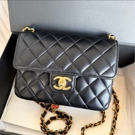 【99%新 Chanel高定秀場同款老佛爺力作✨ 全網最低價！】Chanel 黑金方胖子 23C 籌碼特別款 超級稀有保值珍藏