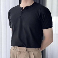 ใหม่✨[6สี] เสื้อยืด Muscle Fit รุ่นกระดุมหน้า HENRY NECK ปรับสมดุลไหล่ให้ Smart ‼️ T-Shirt DANDY COSMO