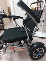 電動輪椅連充電器
