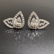 WG104-Diamond Earring with 18K White Gold