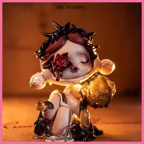 The National Version Of Pop Mart Lover Skullpanda Series Of Hanging Card Hand To Girlfriend On Valen