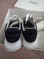 Alexander McQueen Sneakers 小白鞋