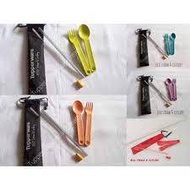 Tupperware straw brush
