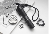 Acebeam P15 1700流明戰術手電筒