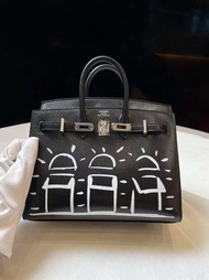 BIRKIN 20 FAUBOURG DISCO VEAU BOX NOIR PALLADIUM HARDWARE K
Stamp Brand New