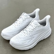 hoka one Clifton 9