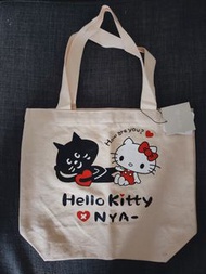 Hello kitty x 插畫貓NYA聯名限量帆布袋，照片最後一張為眼鏡跟它的比較！
