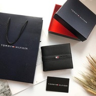 ใหม่ กระเป๋าสตางค์ กระเป๋าตัง กระเป๋าเงิน ผู้ชาย TOMMY HILFIGER Short Wallet ของแท้ 100%